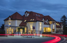 Aussenansicht Turmhof, &copy; Hotel Turmhof